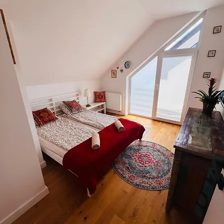 Boho Holistic House - Forest, Yoga Massage *